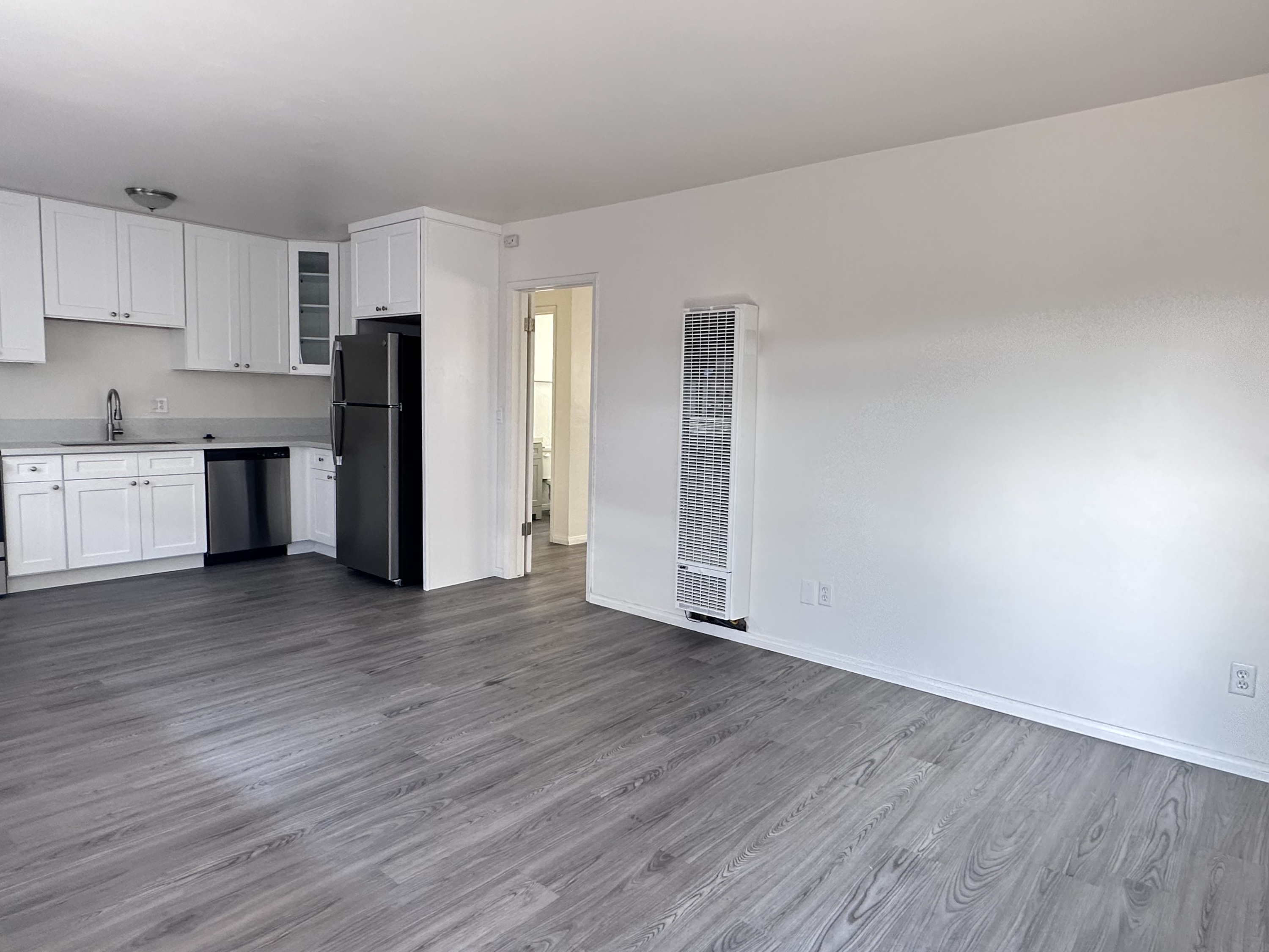 1361 Grand Avenue - 10